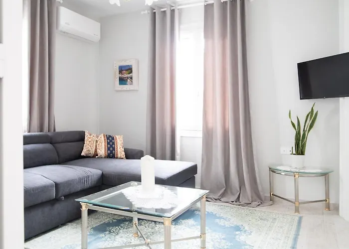 Orsiida Deluxe Garden House & Superior Garden Дом отдыха *