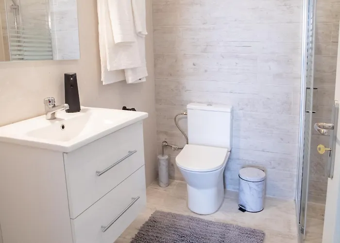 Orsiida Deluxe Garden House & Superior Garden Агрия