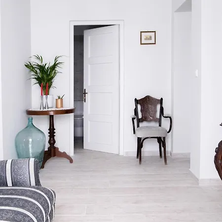 Orsiida Deluxe Garden House&superior Garden Сasa de vacaciones *