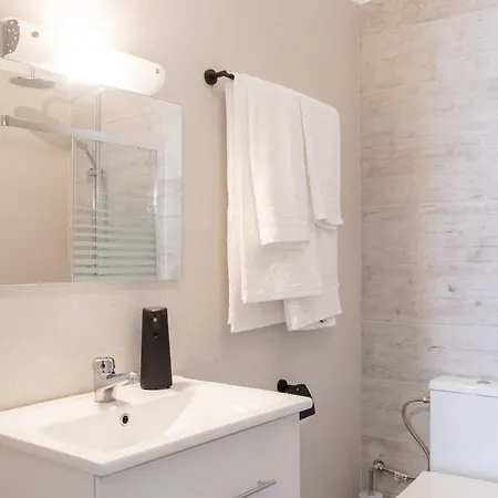 Dom wakacyjny Orsiida Deluxe Garden House & Superior Garden